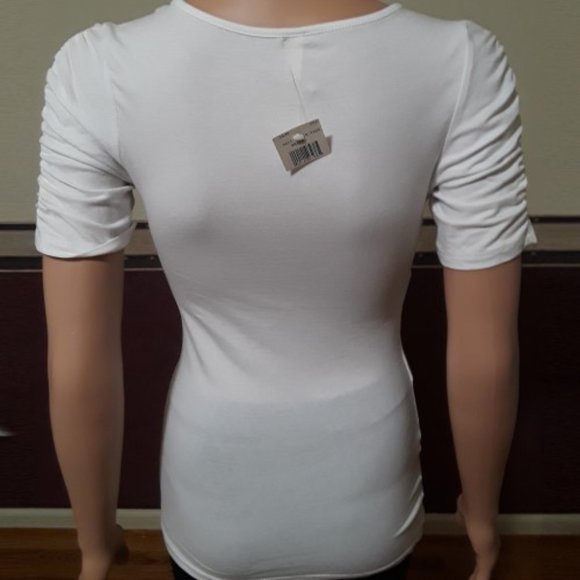 Colt Story White Short Sleeve Criss Cross V-Neck Top Size S NWT - Picture 2 of 3
